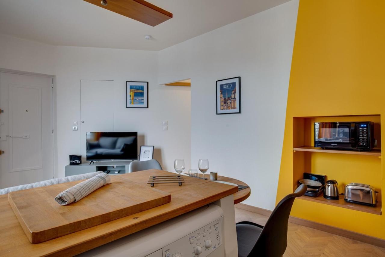 Au Coeur De Nantes Design Et Cosy Apartment Exterior photo